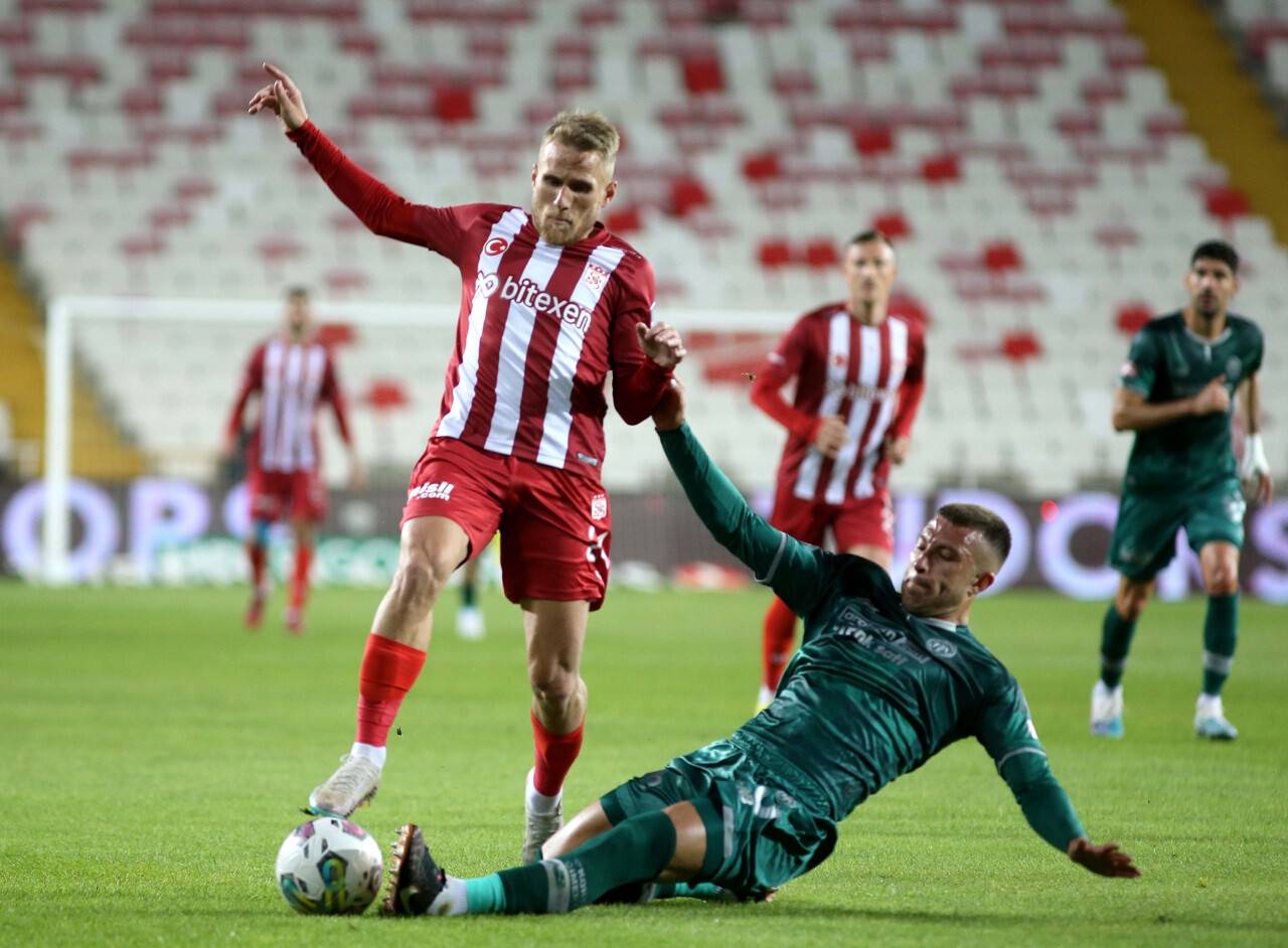 aa-20230530-31287378-31287367-demir-grup-sivasspor-arabamcom-konyaspor.jpg