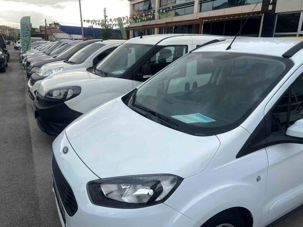 Sahte sitelerdeki ‘aracı kapınıza kadar vale getirecek’ vaatlerine dikkat! Konya Emniyeti'nden açıklama