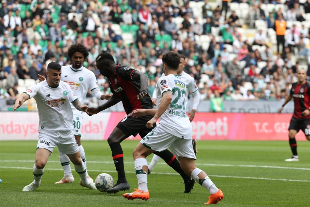 aa-20230603-31324182-31324174-arabamcom-konyaspor-vavacars-fatih-karagumruk.jpg