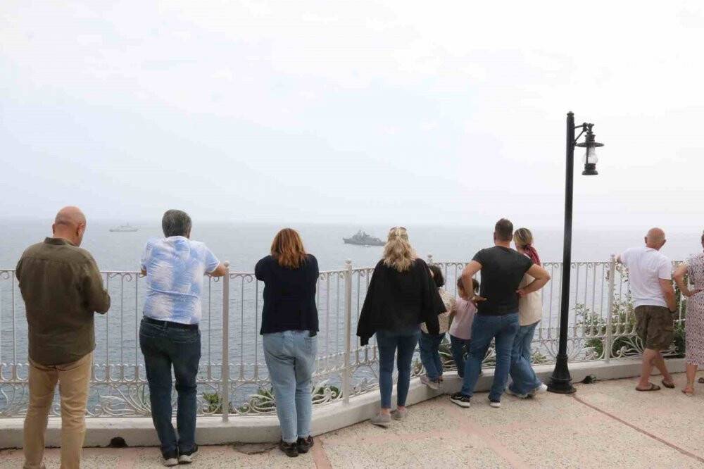 Cumhurbaşkanı Erdoğan’ın göreve başlamasıyla 101 pare top atışı gerçekleştirildi