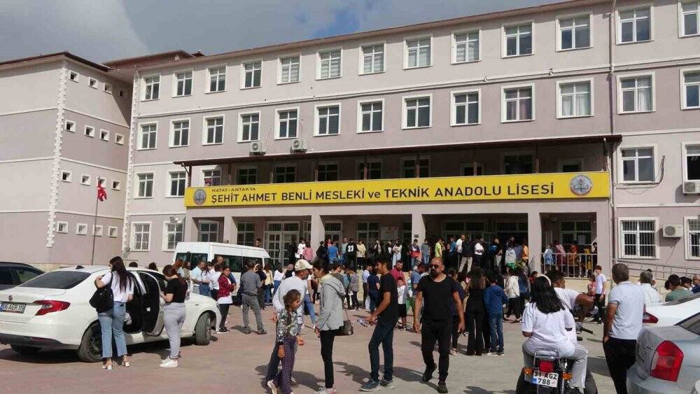 Depremin vurduğu Hatay’da LGS başladı