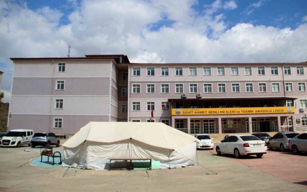 Depremin vurduğu Hatay’da LGS başladı