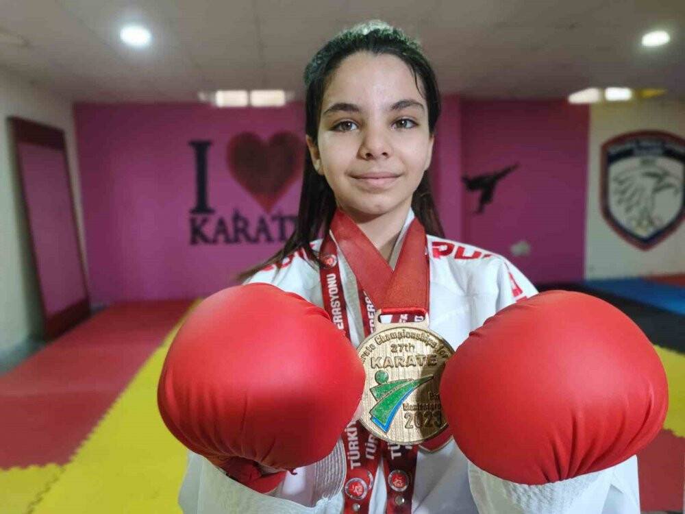 6 yaşında karateye başladı, 12 yaşında 60 madalyası var