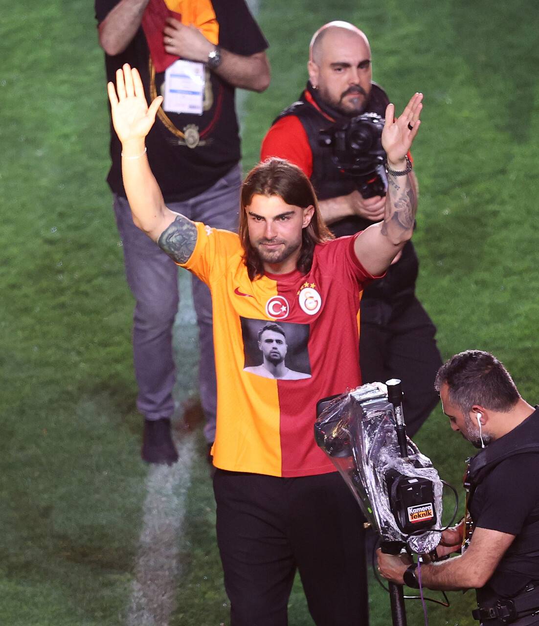 aa-20230604-31337368-31337357-galatasaray-sampiyonluk-kupasini-kaldirdi.jpg