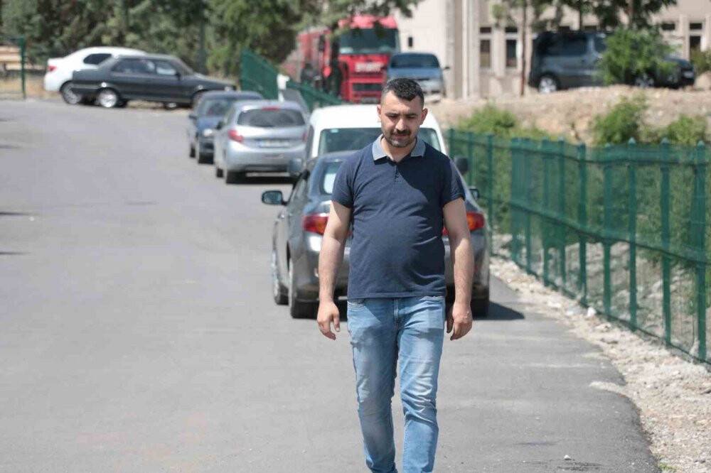 Depremzedeyi  70 bin TL dolandırdılar