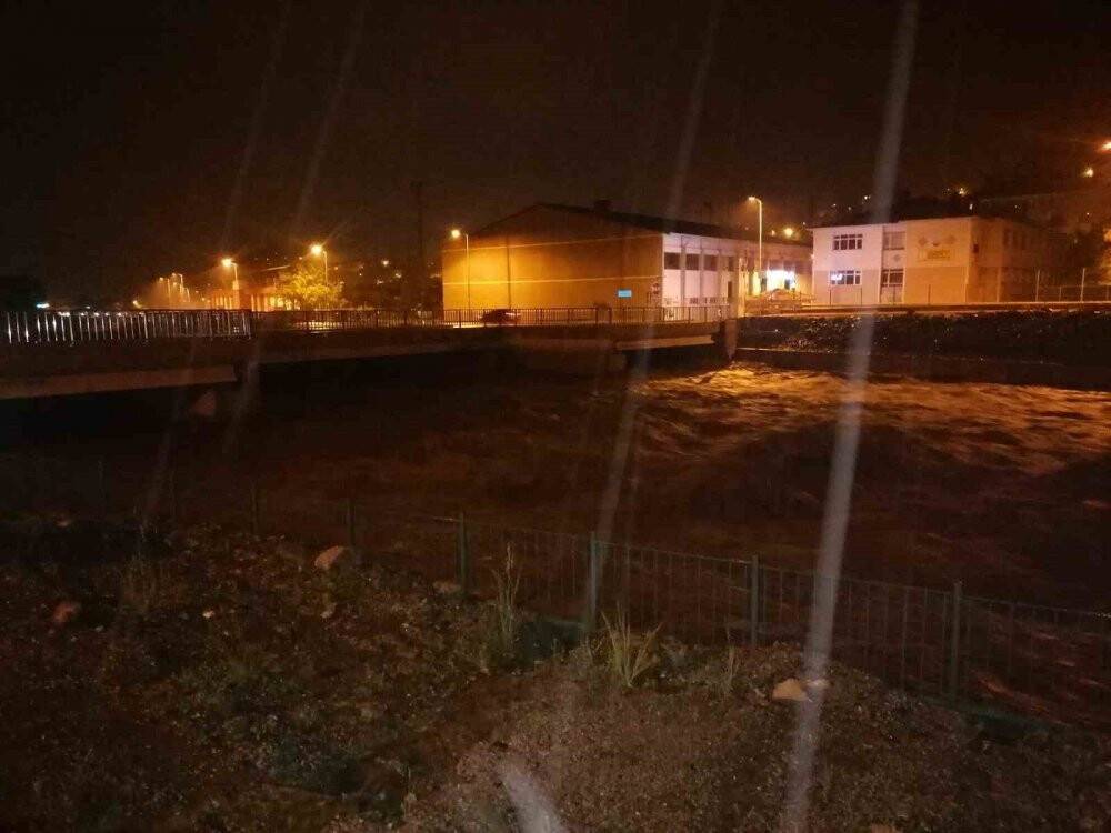 Kastamonu’da sel tehlikesi: İnebolu ilçesi boşaltılıyor