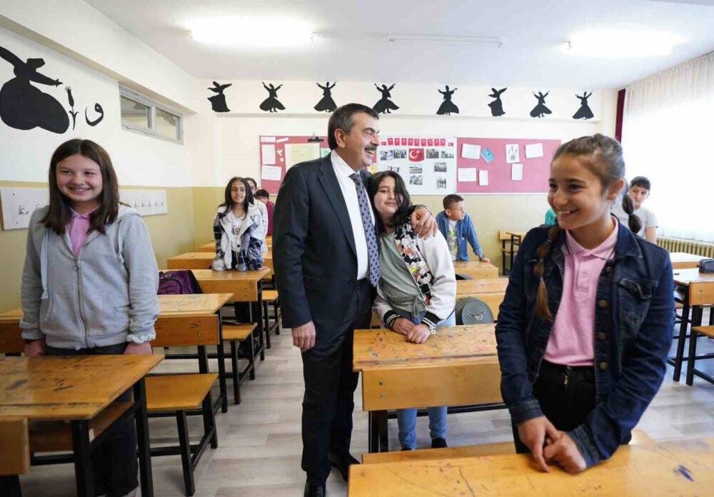 Milli Eğitim Bakanı Tekin: “Kararlarımızda öğretmenlerimizin görüş ve önerilerini dikkate alacağız”