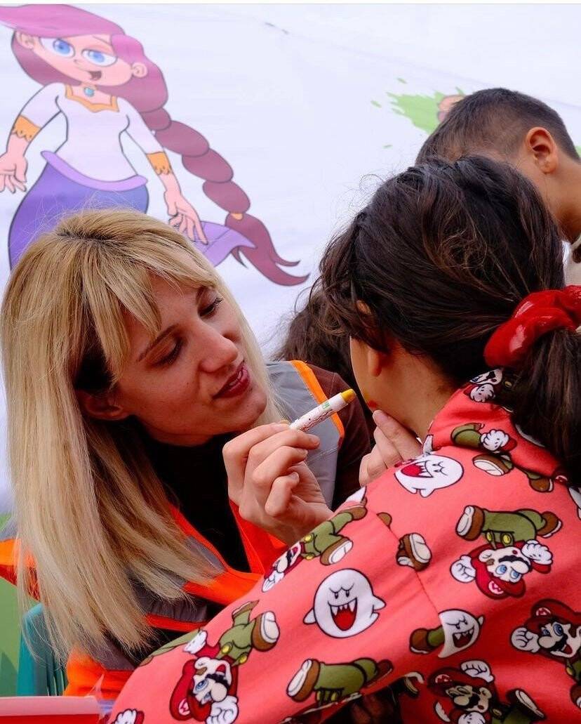 Depremzede çocuklar bu etkinlikle mutlu oldu