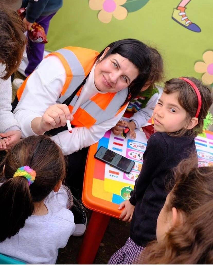 Depremzede çocuklar bu etkinlikle mutlu oldu