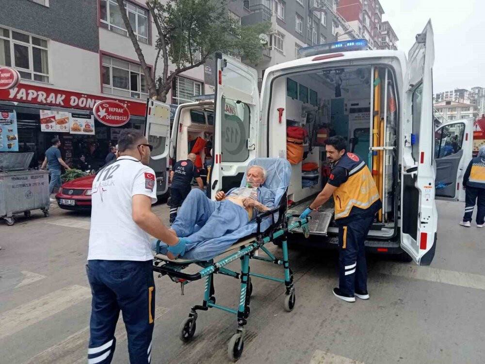 Küle dönen apartman dairesinden 78 yaşındaki kadının cansız bedeni çıktı