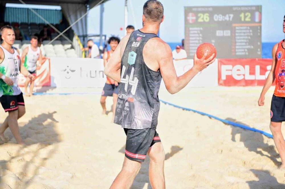 Danimarkalı takım, Cemal Kütahya'yı unutmadı