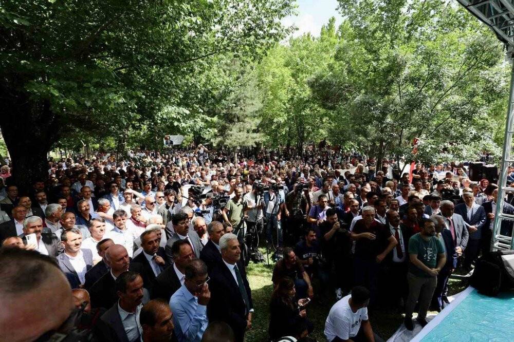 Cumhurbaşkanı Yardımcısı Yılmaz: “Başörtüsü ile uğraşan zihniyeti gündemimizden kaldırdık”