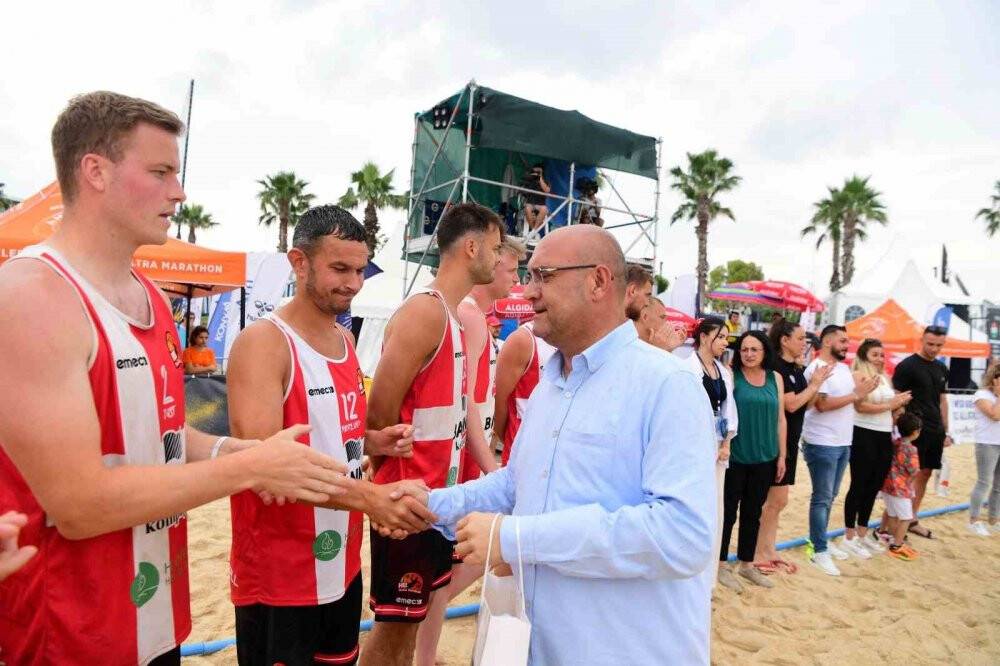 Cemal Kütahya'yı unutmadılar