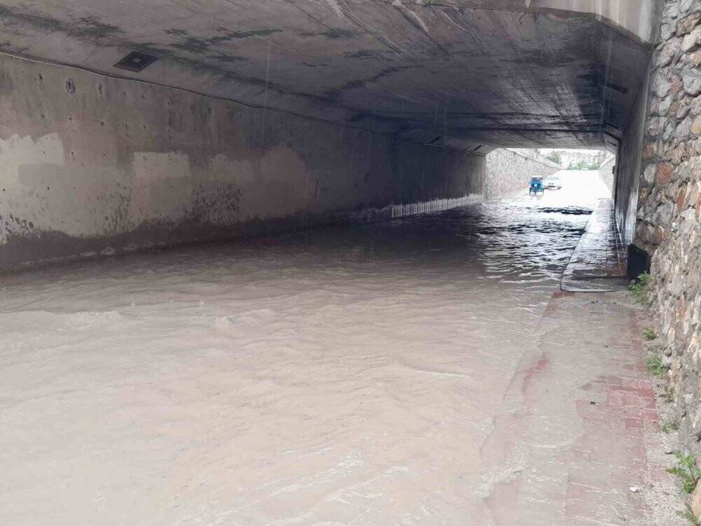 Karapınar’da yağmur yağışı etkili oldu