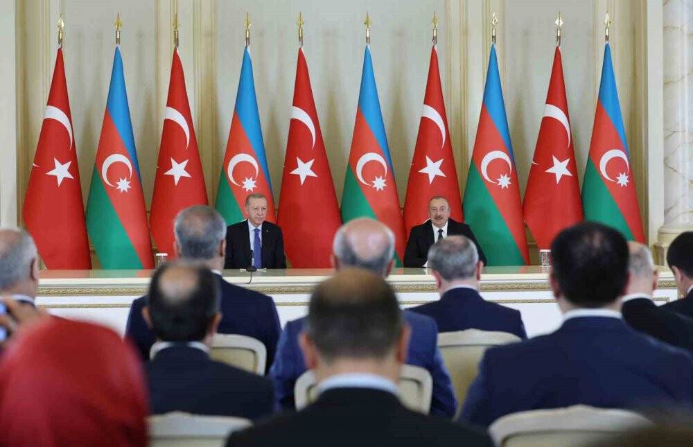 Cumhurbaşkanı Recep Tayyip Erdoğan yurda döndü