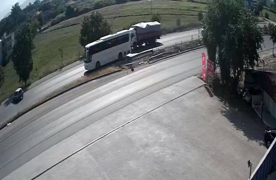 Karı-kocanın Konya'da başlayan kavgası Antalya'da kaza ile son buldu