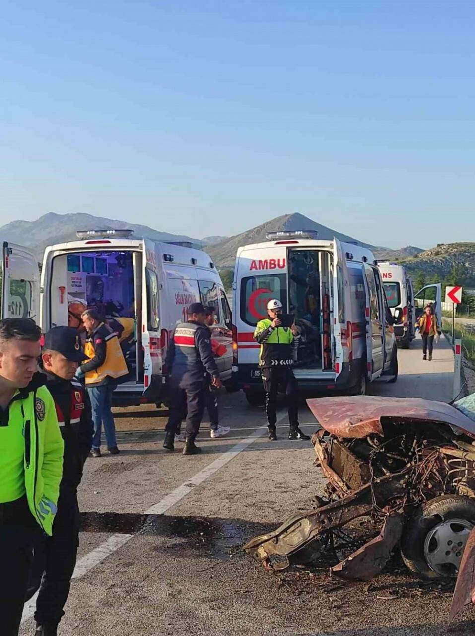 Burdur’da trafik kazası: 2’si ağır 3 yaralı