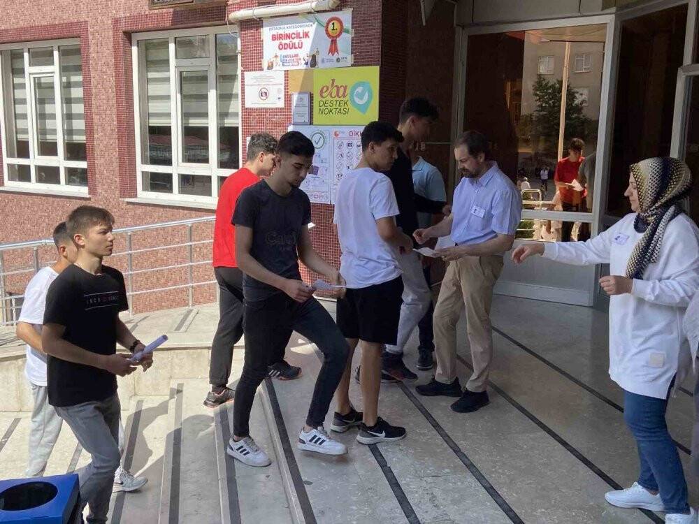 Konya'da YKS'nin ilk oturumu Temel Yeterlilik Testi yapıldı
