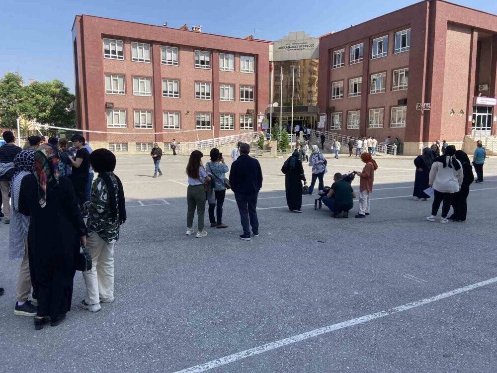 Konya'da YKS'nin ilk oturumu Temel Yeterlilik Testi yapıldı