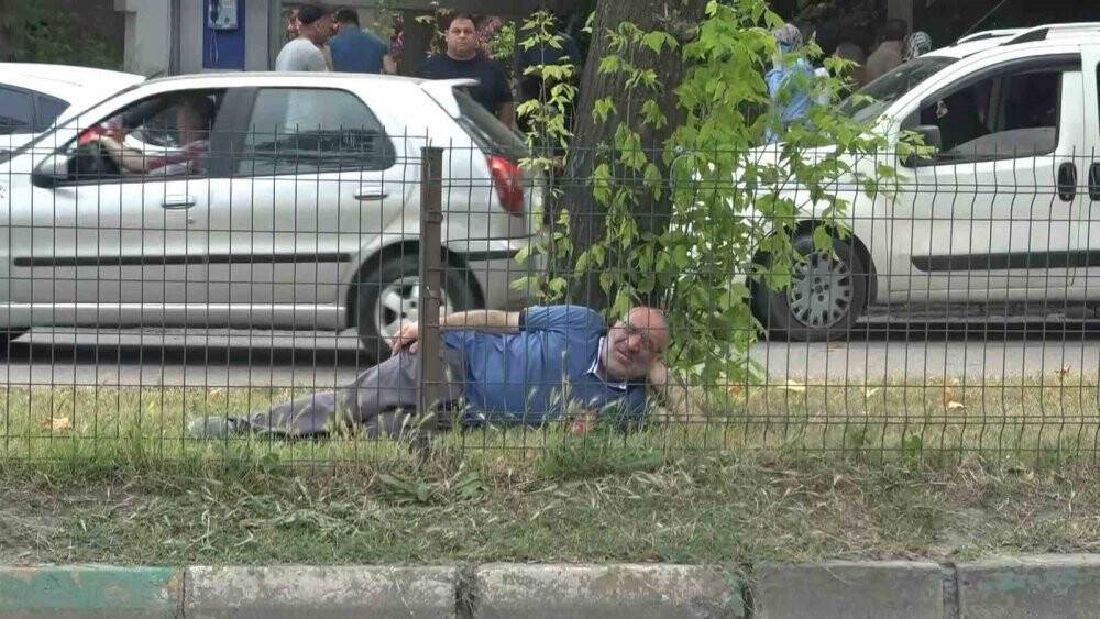 Sınava geç kaldı, gözyaşlarını tutamadı