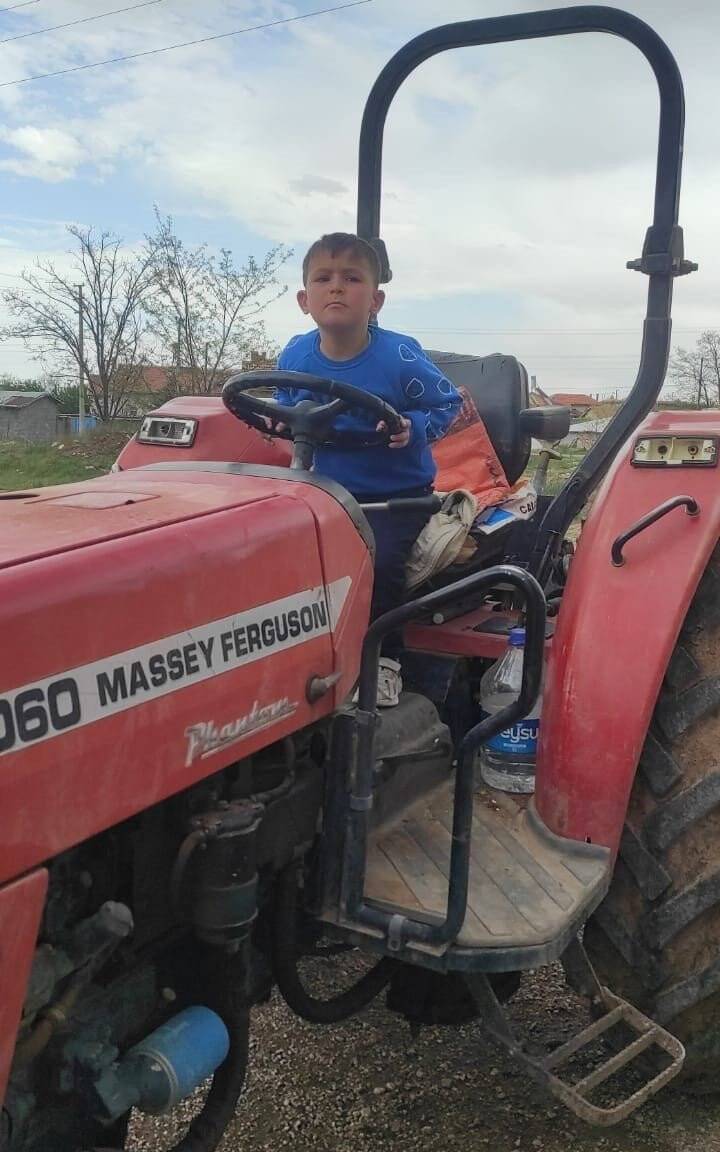 Konya'da kanalda cansız bedeni bulunan çocuğa acı veda