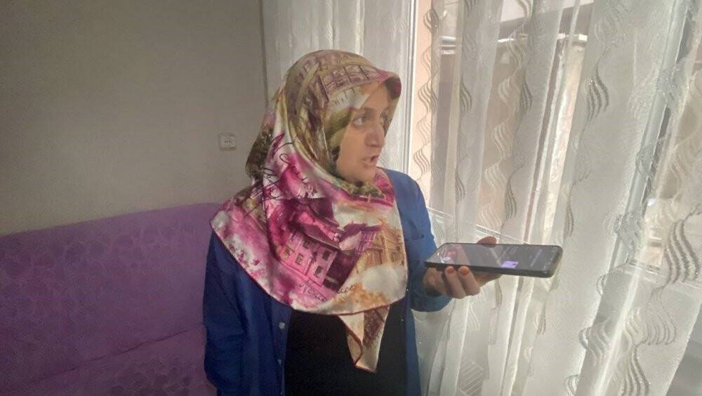 Anne kız memlekete gitmişti, eve geldiklerinde hayrete düştüler: "İnsanlık dışı"