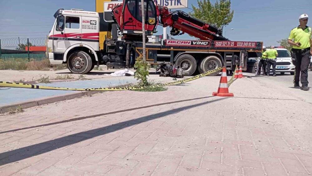 Konya'da vincin çarptığı motosiklet sürücüsü genç hayatını kaybetti