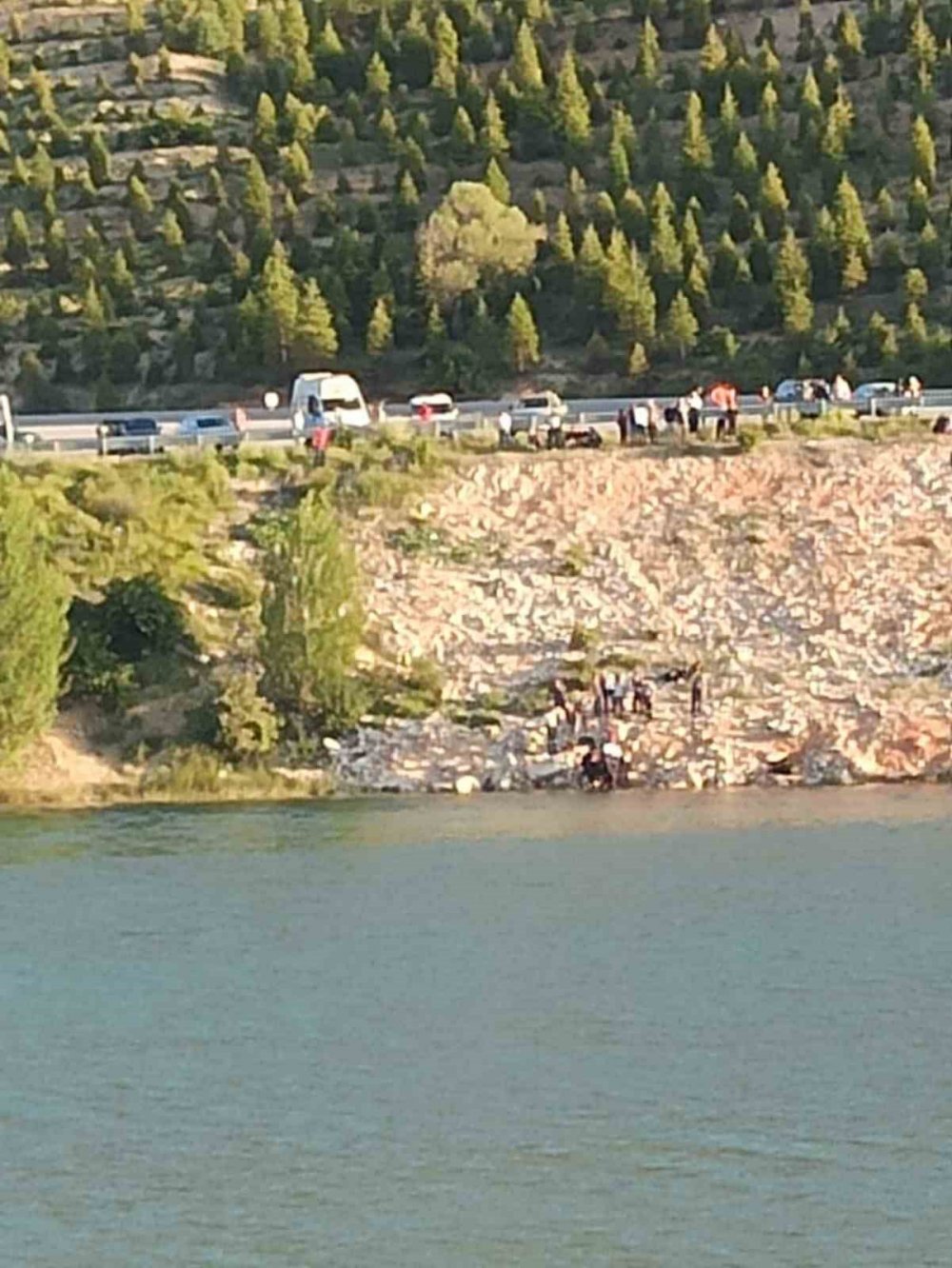 Konya’da baraj gölünde kaybolan öğretmenin cansız bedenine ulaşıldı