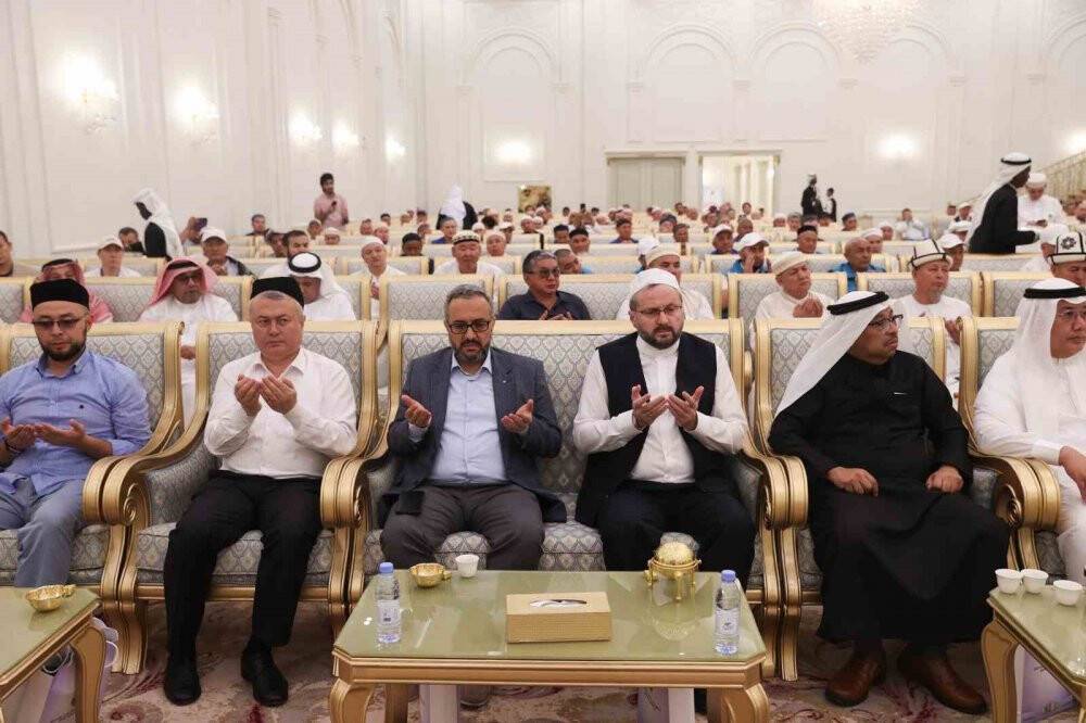 Diyanet İşleri Başkanı Erbaş: “Hacdaki güzel hatıralarınızı evlatlarınıza, çocuklarınıza intikal ettirin”