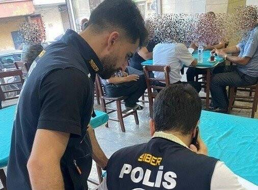 Gaziantep’te kumar oynandığı tespit edilen iş yerine baskın