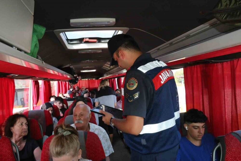 BKonya-Antalya yolunda yoğunluk
