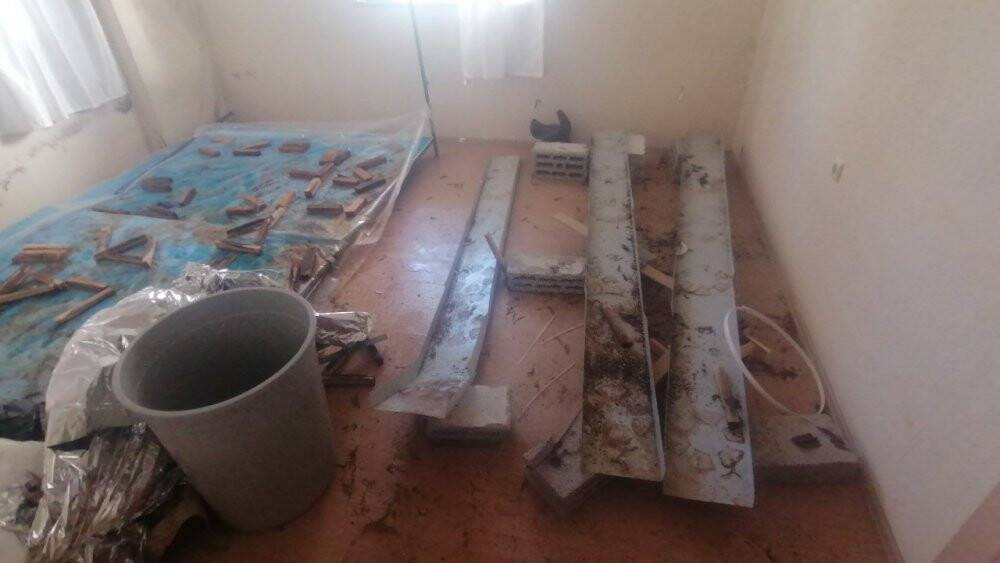 Karşılıklı kiraladıkları dairede, uyuşturucu laboratuvarı kurmuşlar