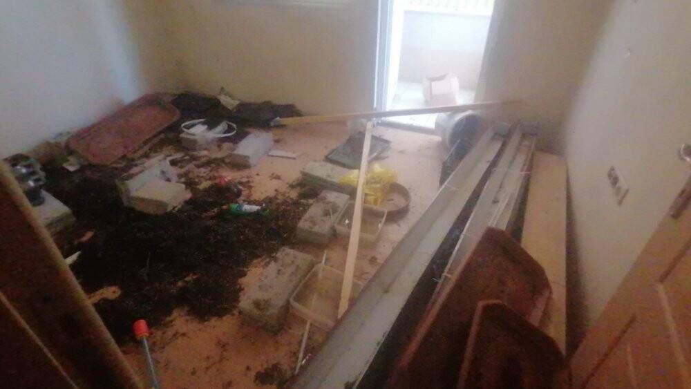 Karşılıklı kiraladıkları dairede, uyuşturucu laboratuvarı kurmuşlar