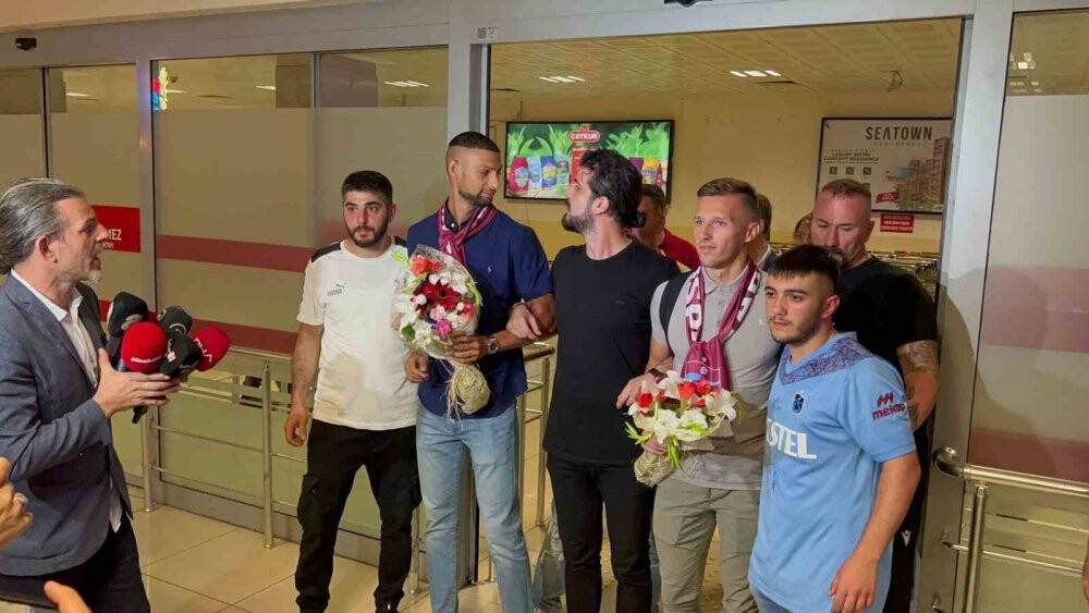 Trabzonspor’un yeni transferleri Orsic ve Fernandez’e coşkulu karşılama