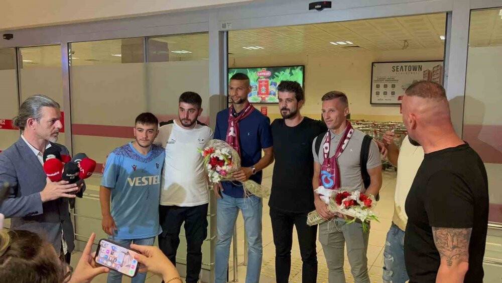 Trabzonspor’un yeni transferleri Orsic ve Fernandez’e coşkulu karşılama
