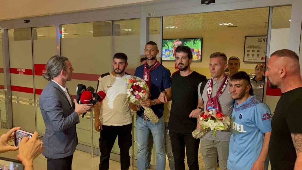 Trabzonspor’un yeni transferleri Orsic ve Fernandez’e coşkulu karşılama