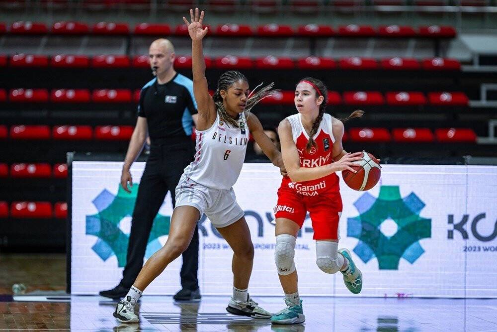 18 Yaş Altı Kız Basketbol Milli Takımı çeyrek finalde