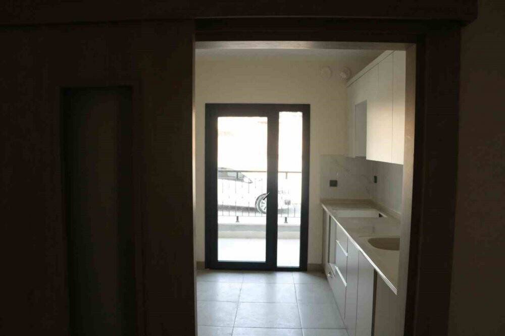 Depremzedelerin konutları hızla yükseliyor, örnek daireler ortaya çıkıyor