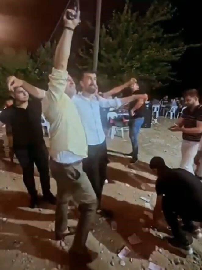 Asker eğlencesinde silahla ateş edip davetlilere korku dolu anlar yaşattı