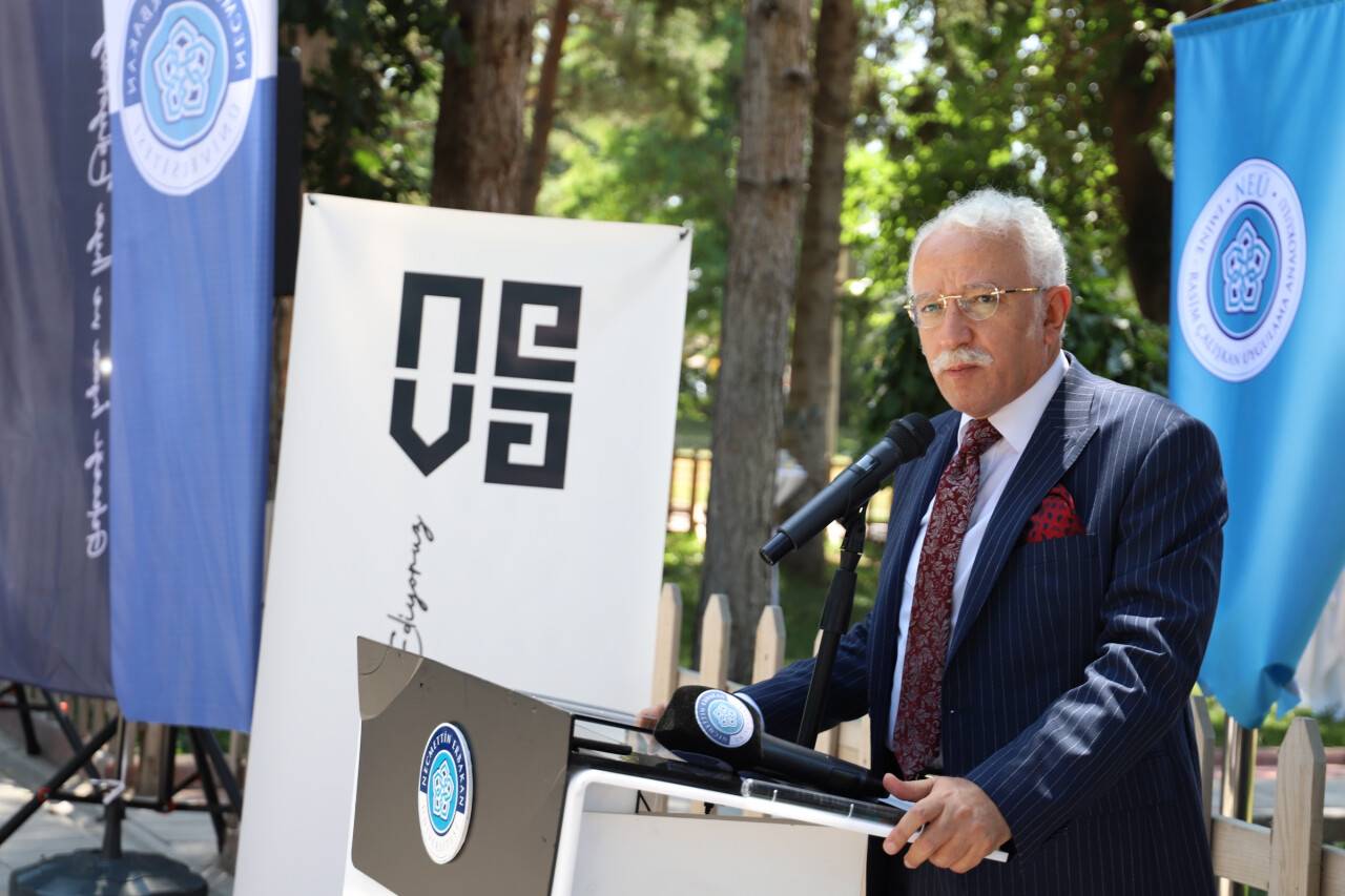 neu-rektoru-prof-dr-cem-zorlu.jpg