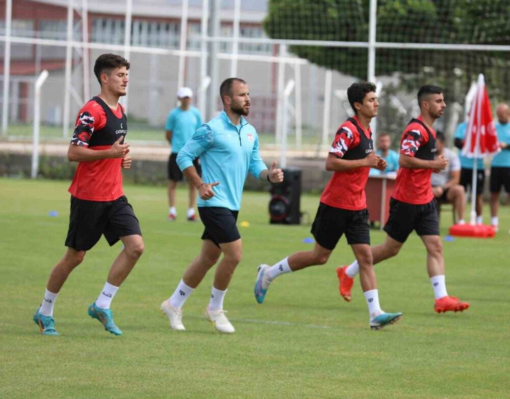 Sivasspor minyatür kalede maç yaptı