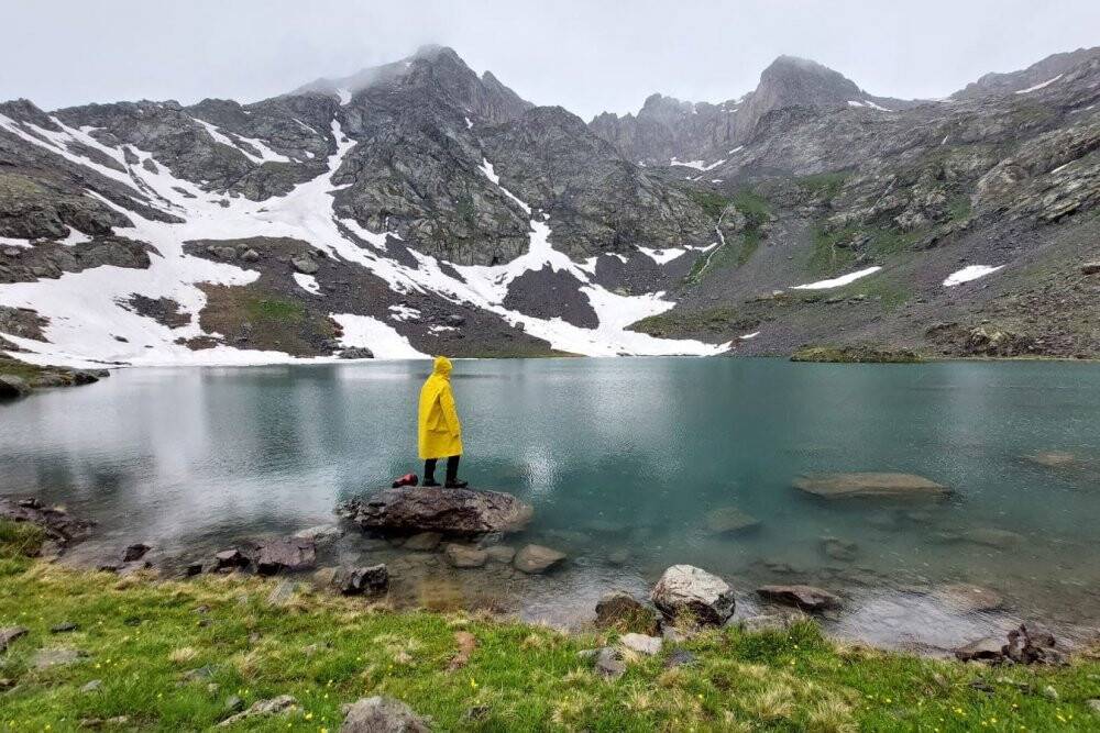 Artabel Gölleri 85 dağcıya aynı günde 4 mevsimi yaşattı