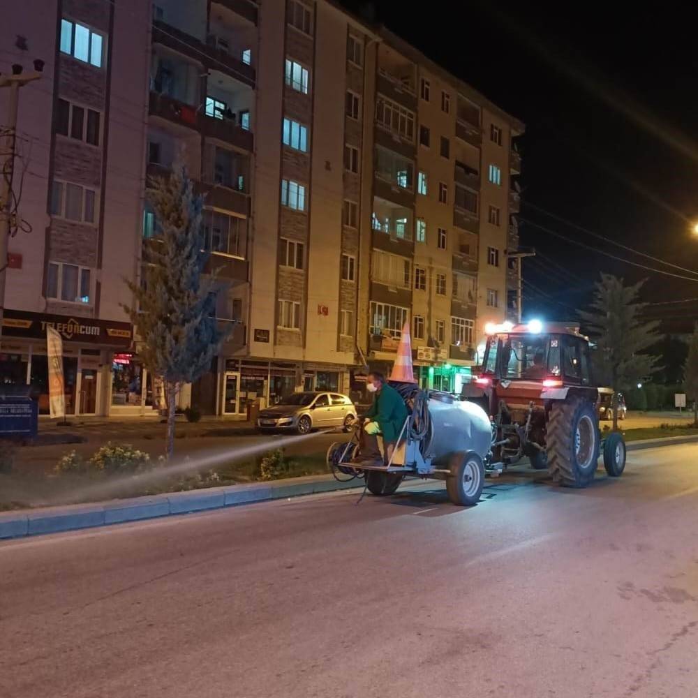 Ereğli Belediyesi ilaçlama çalışmalarını sürdürüyor