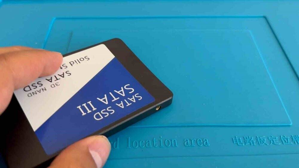 İnternetten adlığı 2 terabaytlık SSD, 100 gigabayt çıktı