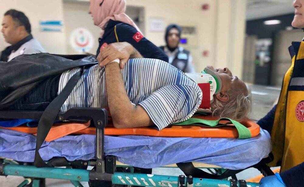 Konya’da otomobille çarpışan motosiklet sürücüsü yaralandı