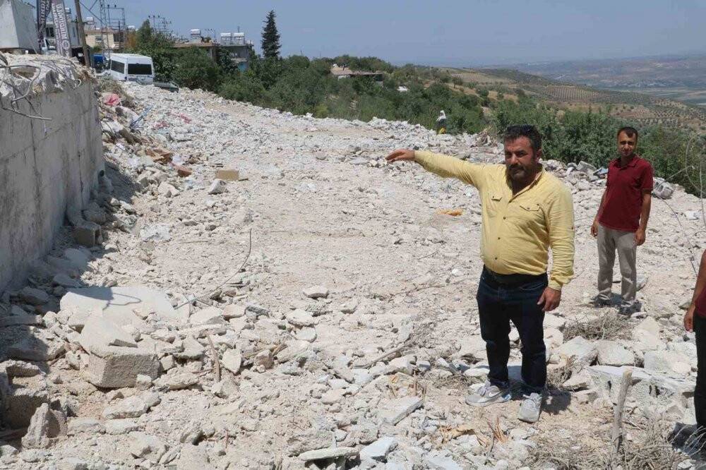25 milyon TL’lik kaybı onu yıldırmadı, deprem bölgesinde tekrar çalışmaya başladı