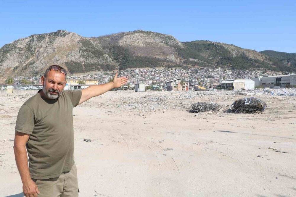 Enkaz kentte yıkımın etkisi gökyüzünden görüntülendi