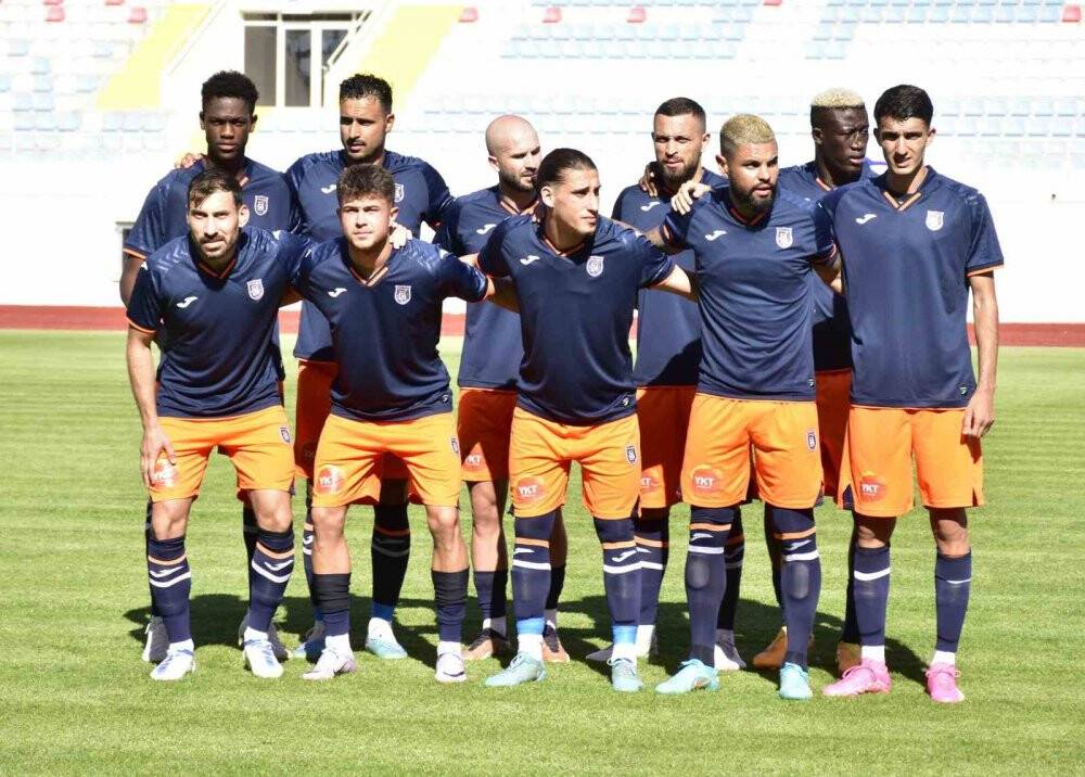 Antalyaspor hazırlık maçında Başakşehir’i yendi