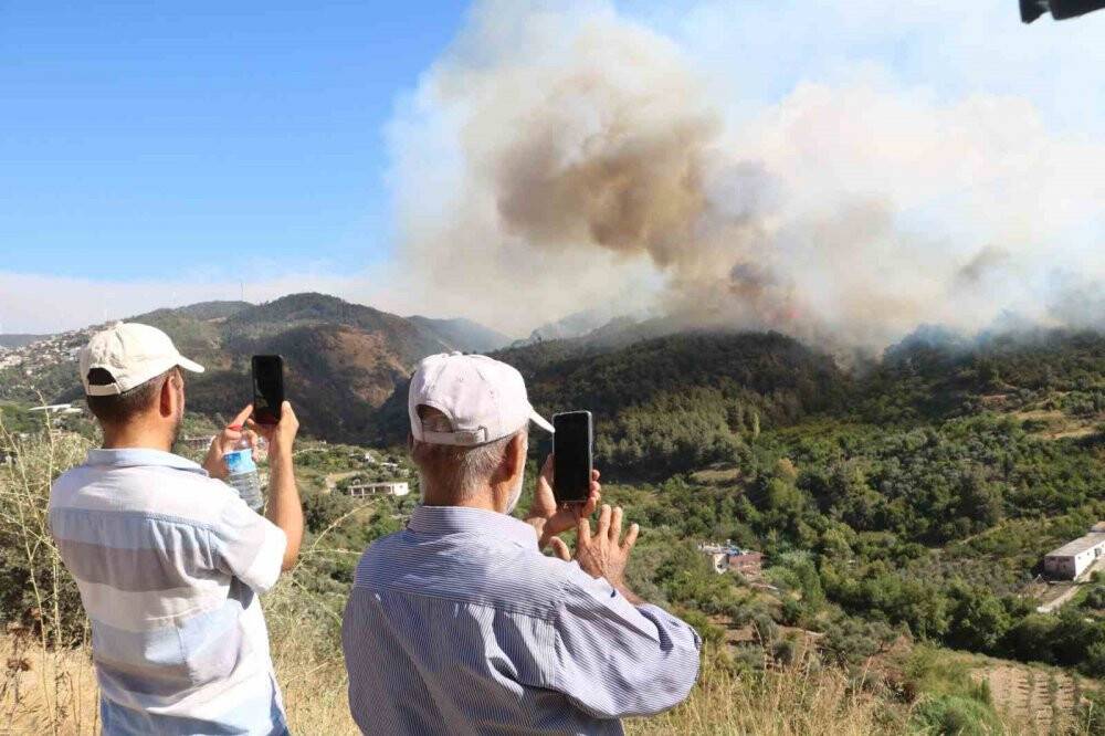 Hatay’daki orman yangınına müdahale sürüyor