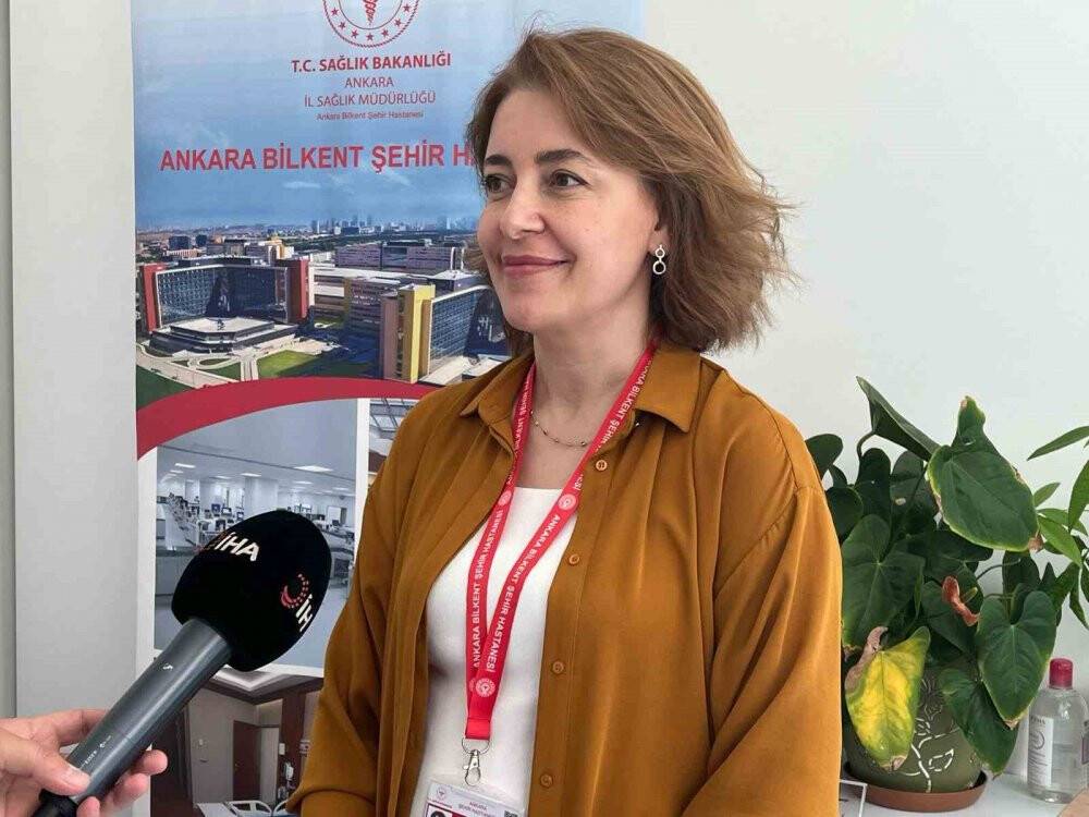 “Güneş ışınlarına maruz kalmak deri kanserlerinin gelişimini tetikliyor”